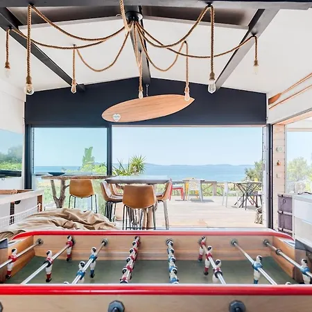 Villa 3 Chambres, Vue Mer, Premiere Ligne, Piscine, A Pieds Hyères